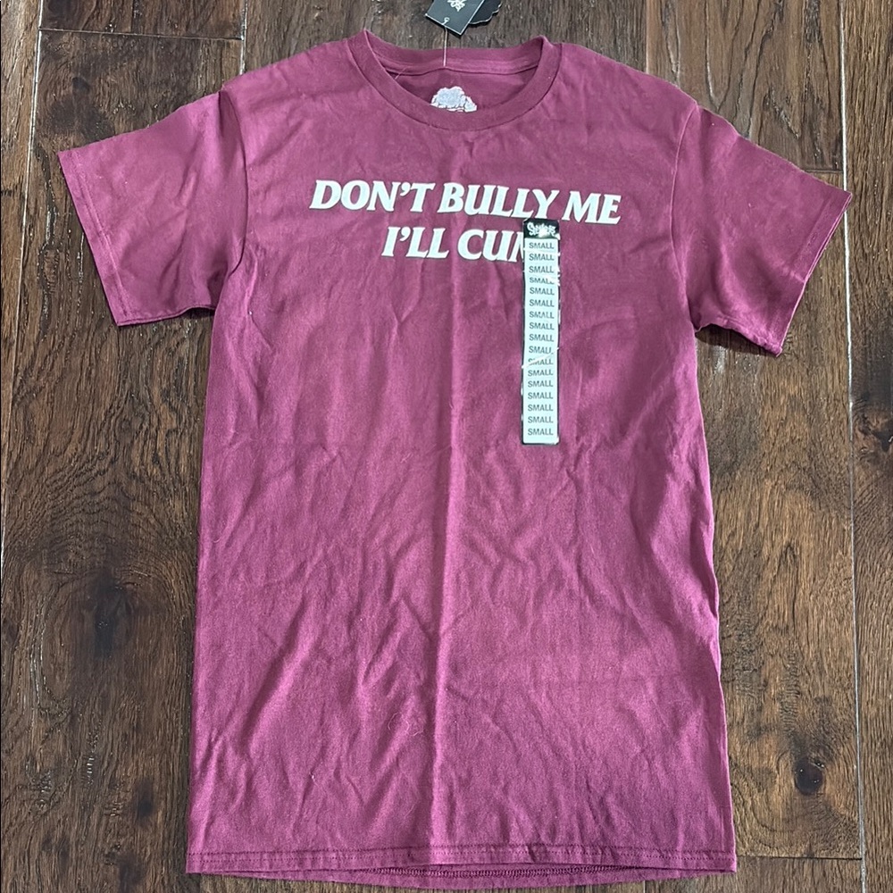 NWT Danny Duncan Burgundy Graphic T-Shirt